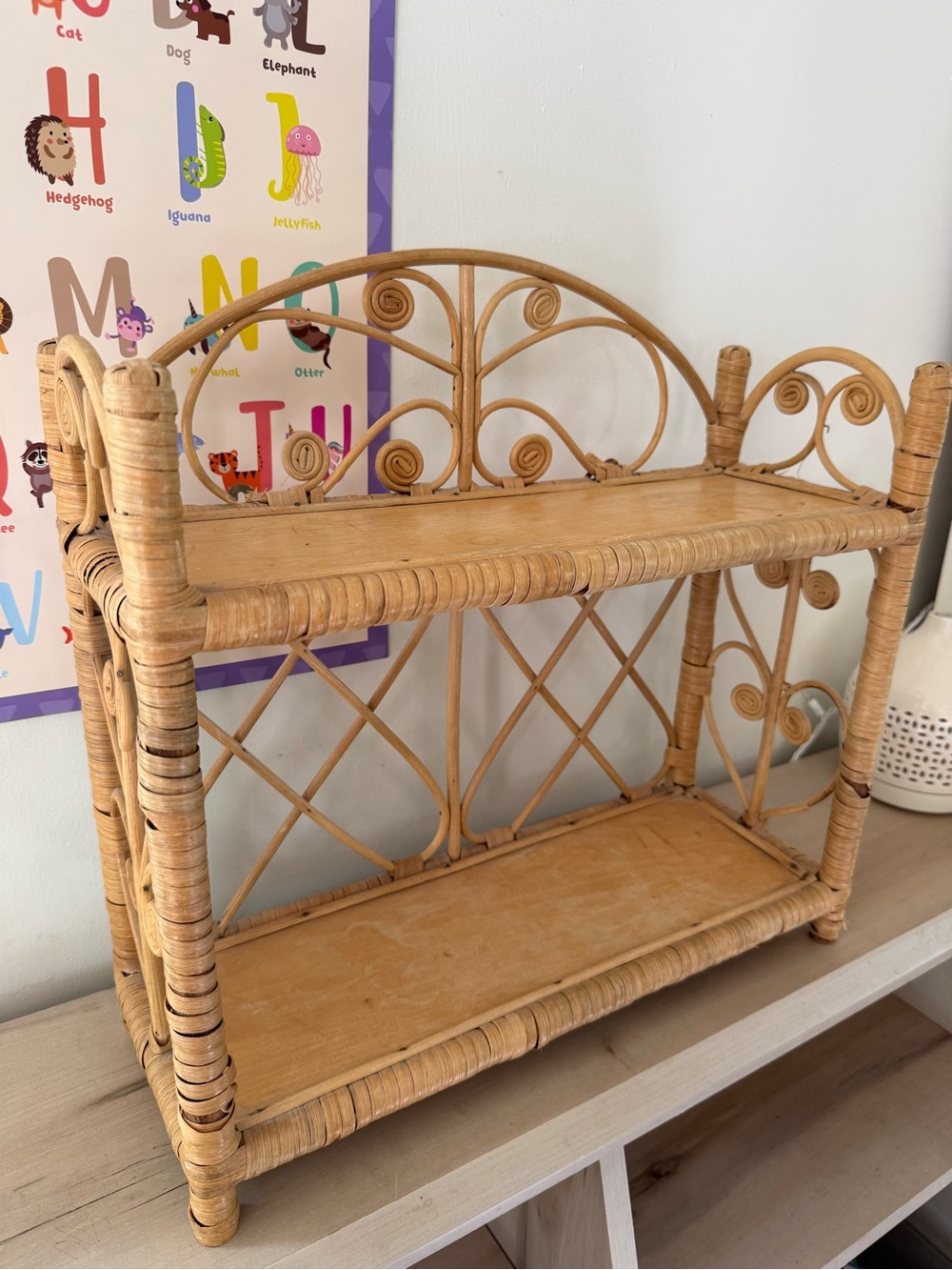 Vintage Wicker Rattan Shelf Hearts Scroll Nursery Boho Girls Room Decor Wall GUC